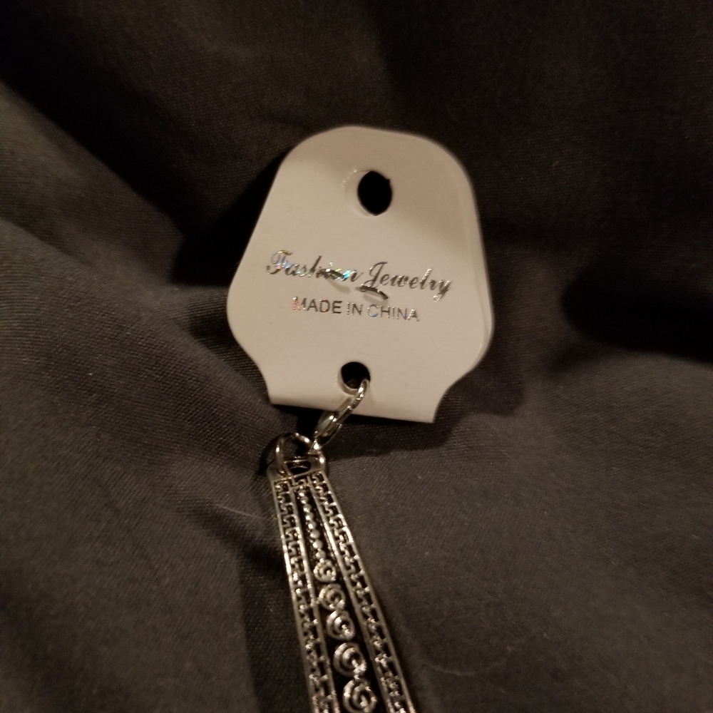 Assorted Jewelry - Picture 3 of 8